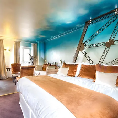 Eiffel Trocadero Hotel Paris