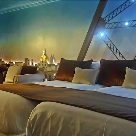 Hotel Eiffel Trocadero 4*