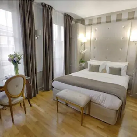 Eiffel Trocadero Hotel