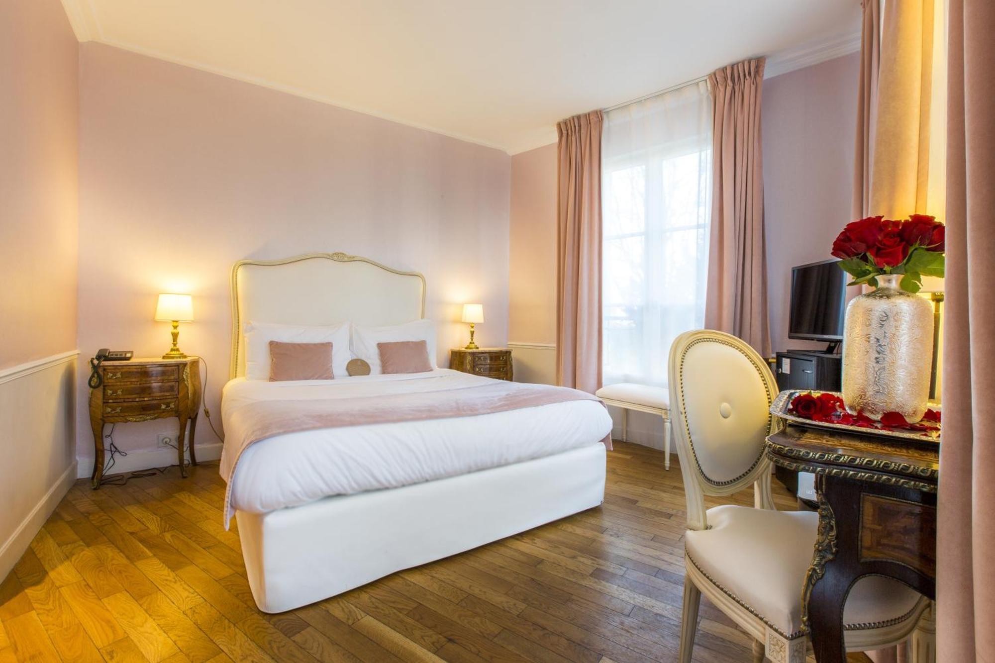 Hotel Eiffel Trocadéro Parigi